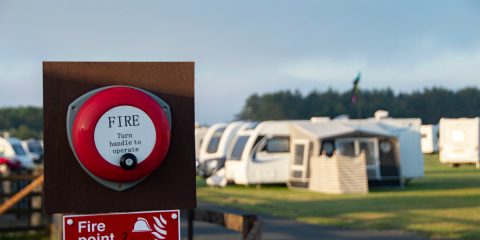La sécurité incendie en camping : les règles à respecter