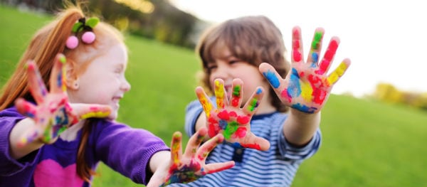 enfants jouant