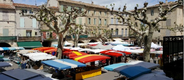 Le marché à Sommières