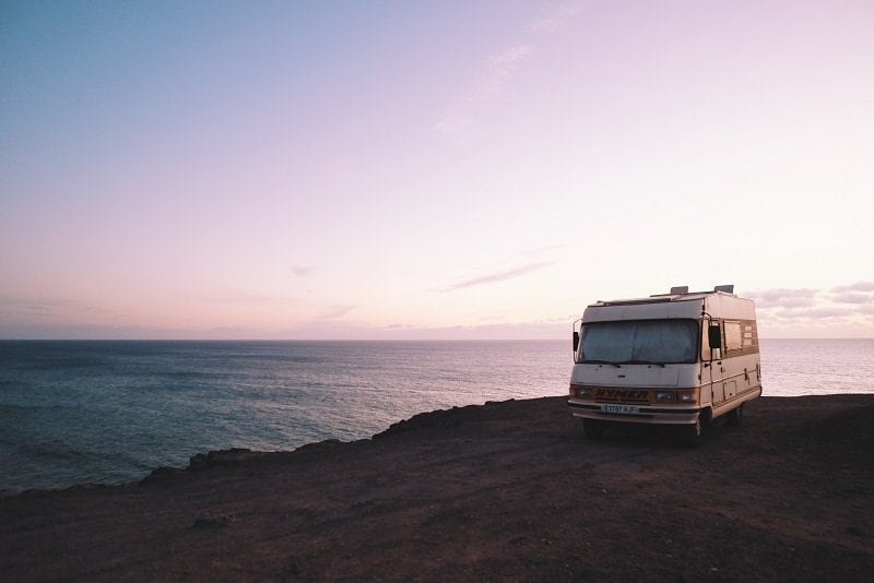 Assurez toujours correctement votre camping-car, même s’il n’est pas tout neuf. Optez au minimum pour une assurance vol.