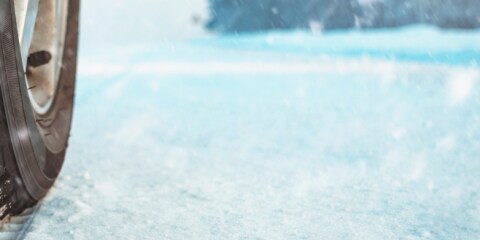 Obligation de rouler avec des pneus d’hiver en Autriche et en Suisse