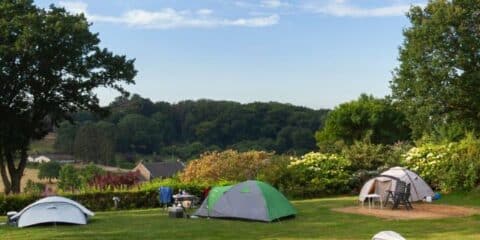 Camper avec des enfants en bas âge ? Les 7 astuces que vous ne connaissiez pas encore !