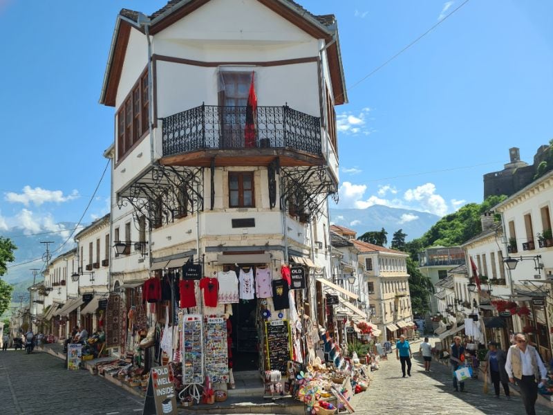 Het historische stadje Gjirokaster.