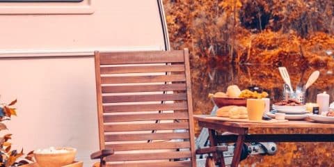 10 articles de camping qui vous tiendront au chaud cet automne